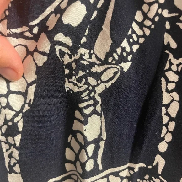 Crown & Ivy 1 Shoulder Asymetrical Ruffled Neckline Smocked Animal Print Dress M - Picture 9 of 9